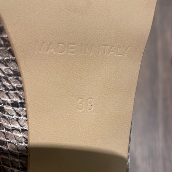 Locale ladies snakeskin high heels - Picture 4 of 9